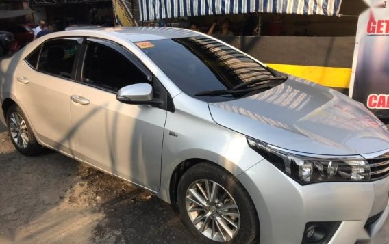 Selling Toyota Altis 2013 Manual Gasoline in Manila