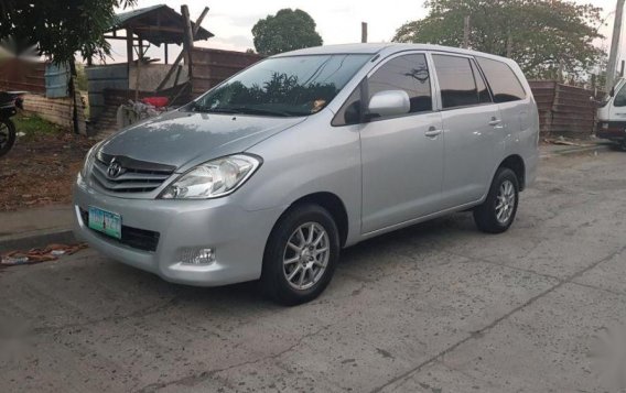 2011 Toyota Innova for sale in Baguio-3