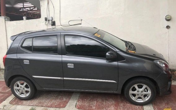 Gray Toyota Wigo 2015 Hatchback Manual Gasoline for sale in Quezon City-1