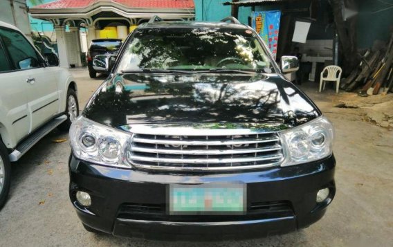 2nd Hand Toyota Fortuner 2011 Automatic Diesel for sale in Navotas-2