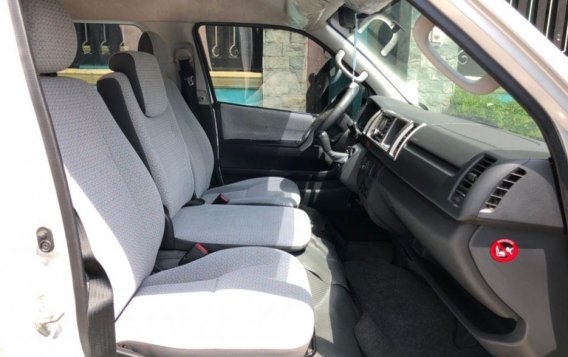 Selling Toyota Hiace 2015 Manual Diesel in Angeles-9