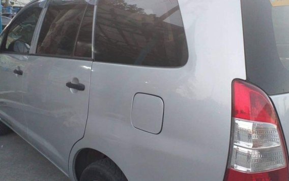 Silver Toyota Innova 2013 for sale Manual-2