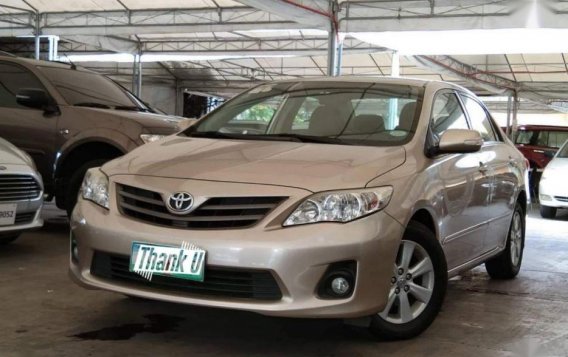 2nd Hand Toyota Altis 2012 Automatic Gasoline for sale in Manila-1