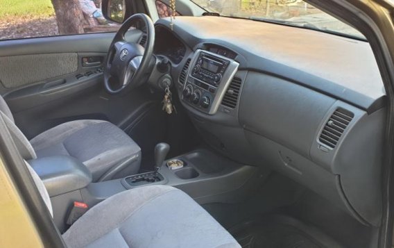 2nd Hand Toyota Innova 2013 at 110000 km for sale in San Fernando-5