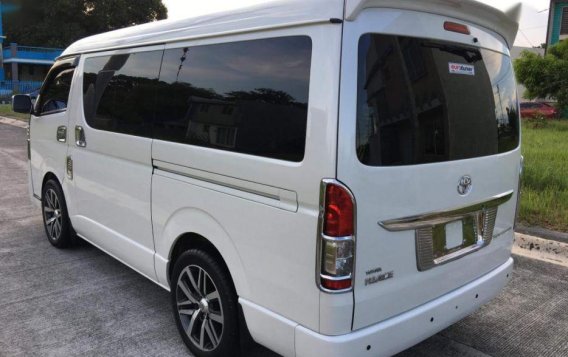 Selling 2nd Hand Toyota Hiace 2015 Automatic Diesel at 50000 km in Imus-4