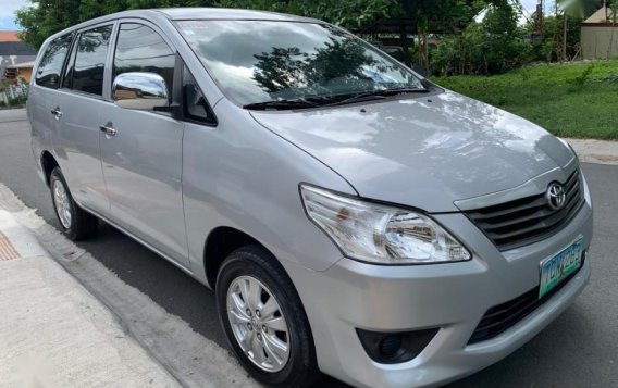 Selling 2nd Hand Toyota Innova 2012 Manual Gasoline at 19554 km in Caloocan-5