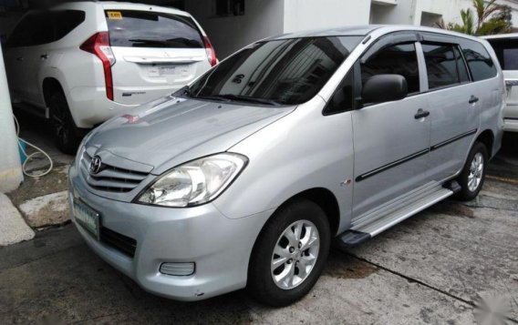 Selling 2nd Hand Toyota Innova 2011 in Quezon City