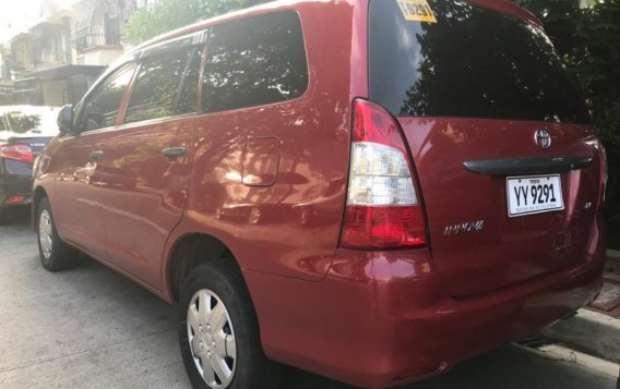 Selling Red Toyota Innova 2016 Manual Diesel at 17010 km in Quezon City-2