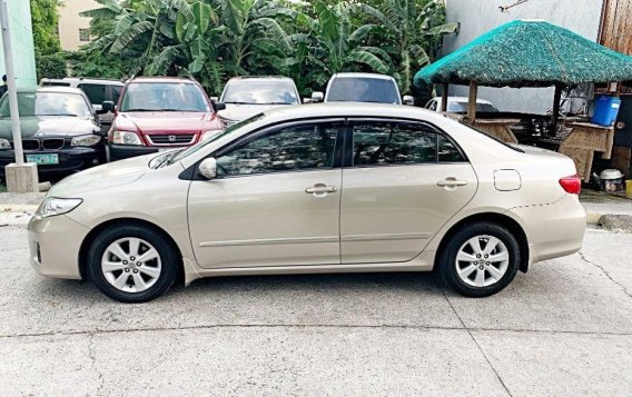 Selling 2nd Hand Toyota Altis 2011 Manual Gasoline at 66000 km in Bacoor-5