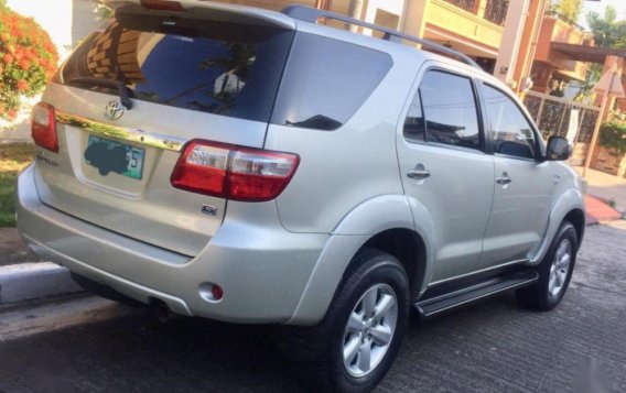 Selling Toyota Fortuner 2009 Automatic Gasoline in Muntinlupa