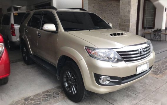 Selling Toyota Fortuner 2014 Automatic Diesel in Quezon City-2