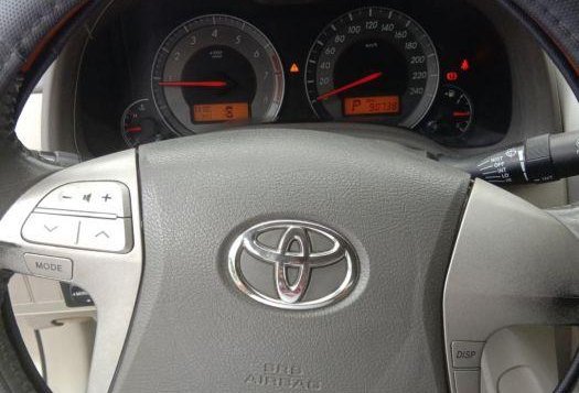 Selling 2nd Hand Toyota Altis 2008 Automatic Gasoline at 90000 km in Pasay-7