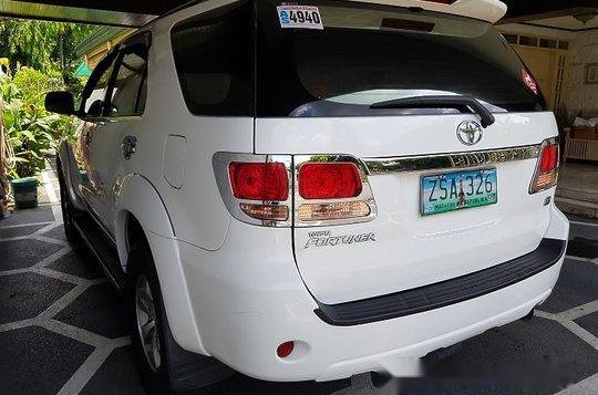 White Toyota Fortuner 2008 Automatic Gasoline for sale -3