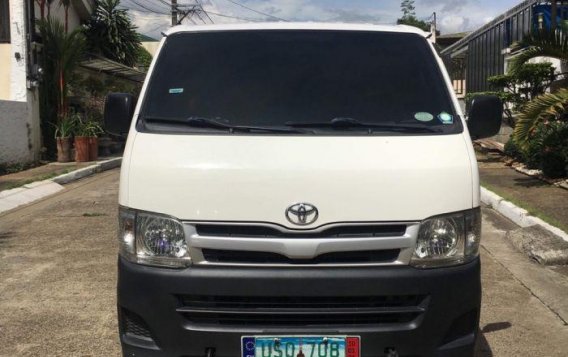 Selling Toyota Hiace 2012 Manual Diesel in Quezon City-5