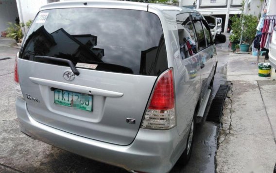 Selling 2nd Hand Toyota Innova 2011 in Quezon City-4