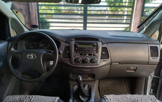 Selling 2nd Hand Toyota Innova 2015 in Santa Maria-7