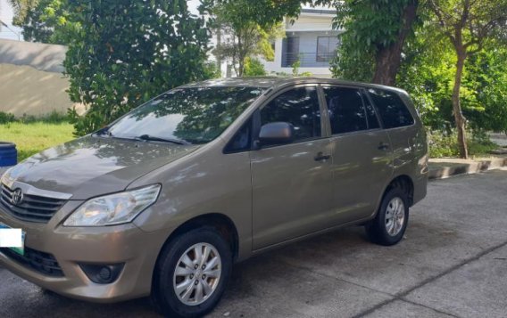 2nd Hand Toyota Innova 2013 at 110000 km for sale in San Fernando-1