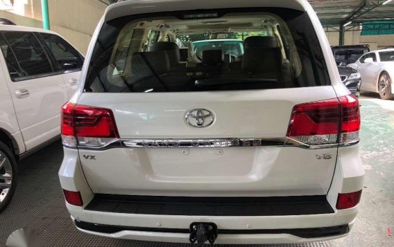 Toyota Land Cruiser 2019 Automatic Diesel for sale in Quezon City-2