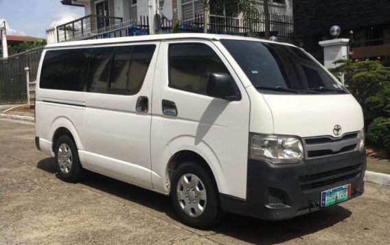 Selling Toyota Hiace 2012 Manual Diesel in Quezon City