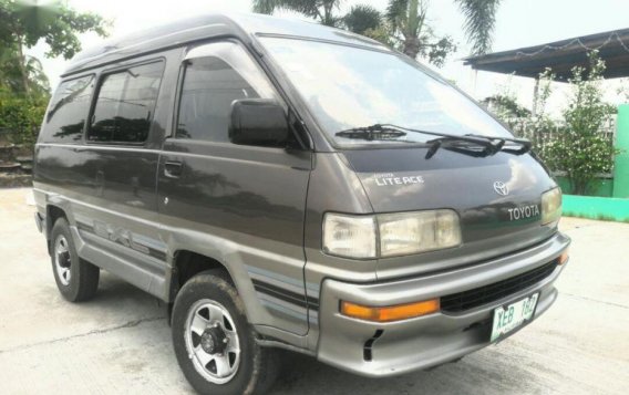 Selling Toyota Lite Ace 2002 Automatic Diesel in Santa Rosa-1