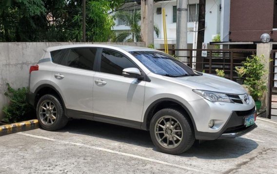 2013 Toyota Rav4 for sale in Quezon City-5