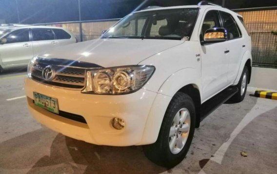 Selling Toyota Fortuner 2010 Automatic Diesel in Quezon City-2