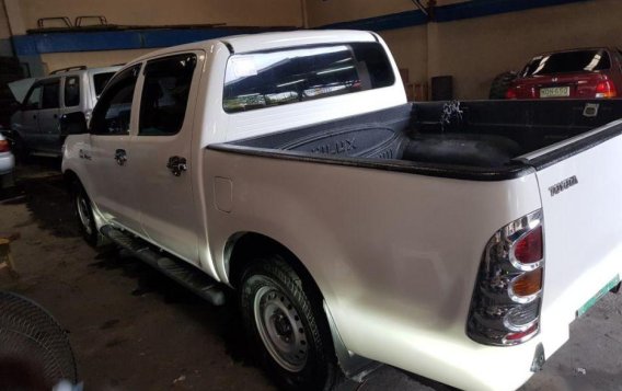 2nd Hand Toyota Hilux 2009 Manual Diesel for sale in Parañaque-4