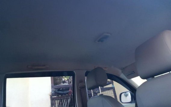 2nd Hand Toyota Hilux 2009 Manual Diesel for sale in Parañaque-11