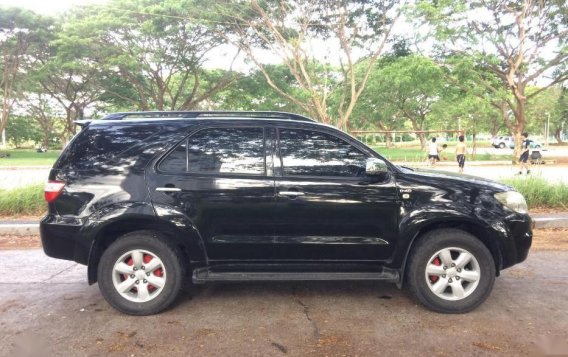 Selling 2nd Hand Toyota Fortuner 2010 Automatic Diesel at 109000 km in Davao City-3