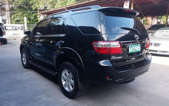 Sell 2nd Hand 2010 Toyota Fortuner Automatic Diesel at 62000 km in Pasig-1