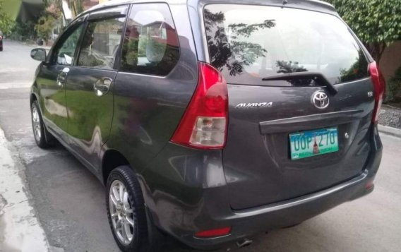 Selling Toyota Avanza 2013 Automatic Gasoline in Las Piñas-3