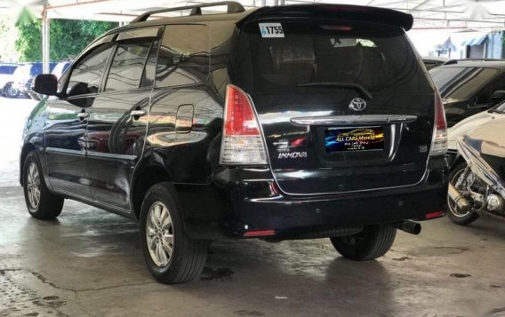 Selling Toyota Innova 2010 at 85000 km in Makati-6