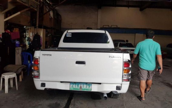 2nd Hand Toyota Hilux 2009 Manual Diesel for sale in Parañaque-5