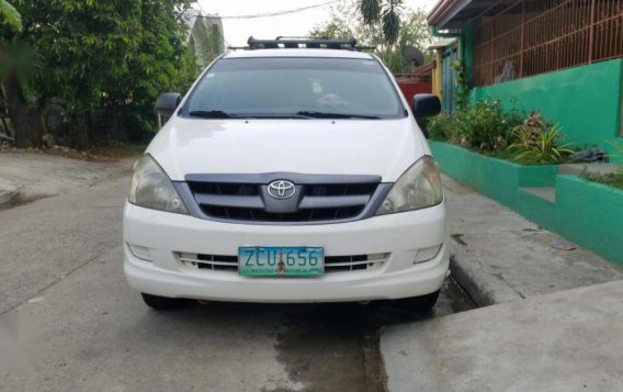 Selling 2nd Hand Toyota Innova 2005 Manual Diesel at 120000 km in Cainta-7