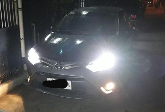 Sell Grey 2015 Toyota Vios Sedan in Makati-3