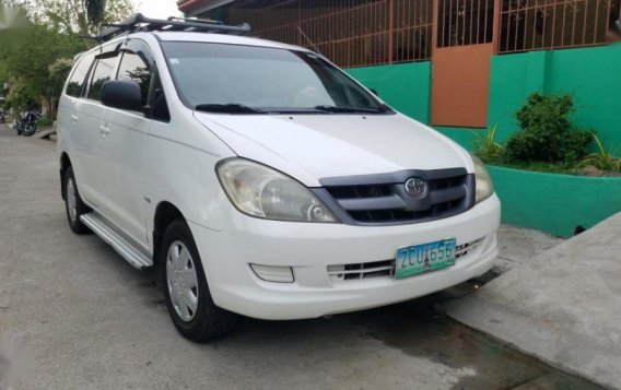 Selling 2nd Hand Toyota Innova 2005 Manual Diesel at 120000 km in Cainta-6