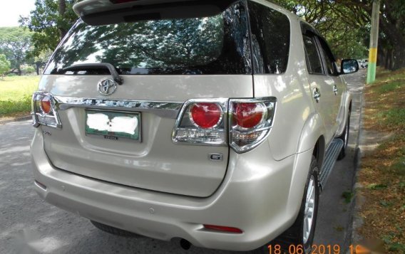 2nd Hand Toyota Fortuner 2012 at 50000 km for sale in Angeles-4