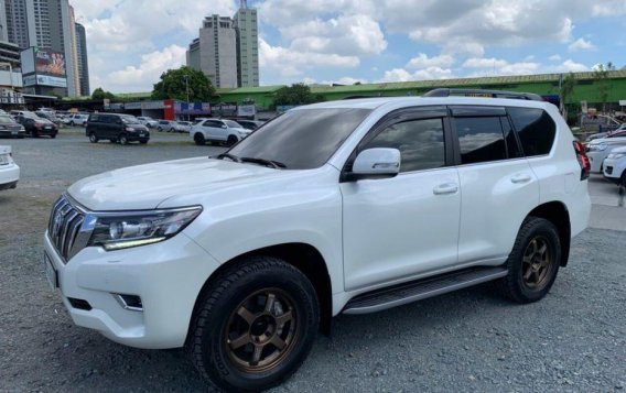 Selling Toyota Land Cruiser Prado 2018 at 5000 km in Pasig-10