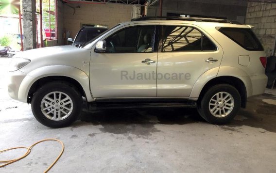 2006 Toyota Fortuner for sale in Bacoor-9