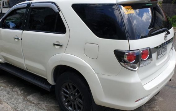 2nd Hand Toyota Fortuner 2015 Automatic Diesel for sale in Quezon City-3