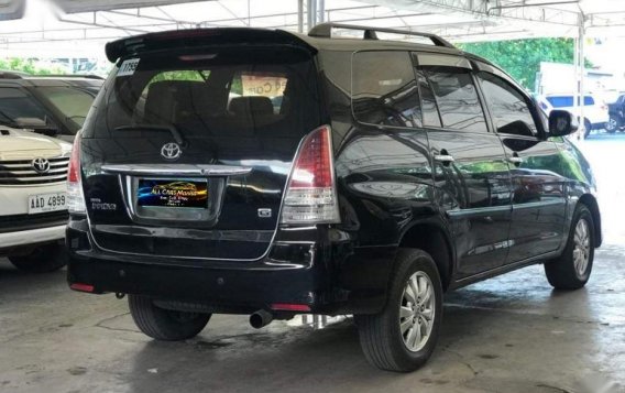 Selling Toyota Innova 2010 at 85000 km in Makati-9