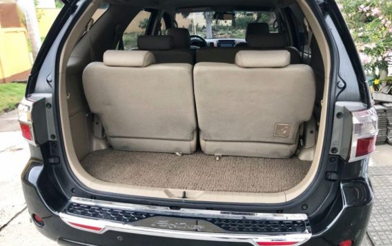 2nd Hand Toyota Fortuner 2010 at 60000 km for sale-9