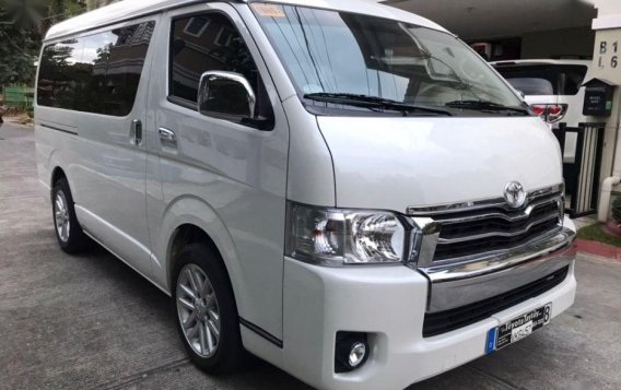 2nd Hand Toyota Hiace 2017 at 3000 km for sale in Pasig-2