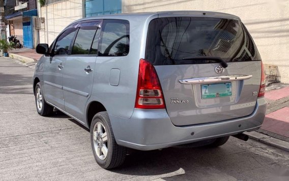 Selling 2nd Hand Toyota Innova 2007 in Quezon City-2