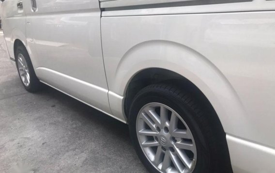 2nd Hand Toyota Hiace 2017 at 3000 km for sale in Pasig-9