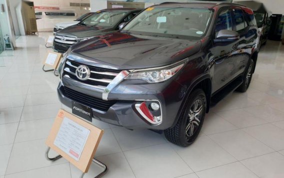 Selling Brand New Toyota Fortuner 2019 in Pasig-3