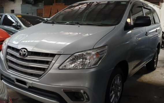 Selling Silver Toyota Innova 2016 Manual Diesel in Quezon City-1