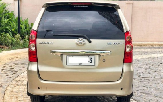 Selling 2nd Hand Toyota Avanza 2010 Automatic Gasoline at 58000 km in Quezon City-3