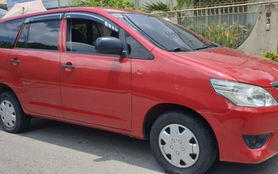 Selling Red Toyota Innova 2016 Manual Diesel at 10000 km in Quezon City