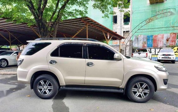 Selling Toyota Fortuner 2012 Automatic Diesel in Pasig-7